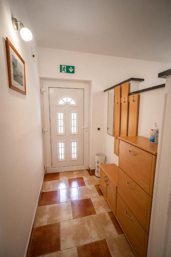 Apartments Gracia บัชกา ภายนอก รูปภาพ