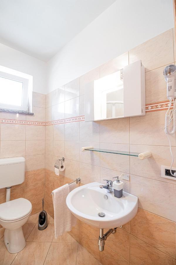 Apartments Gracia บัชกา ภายนอก รูปภาพ