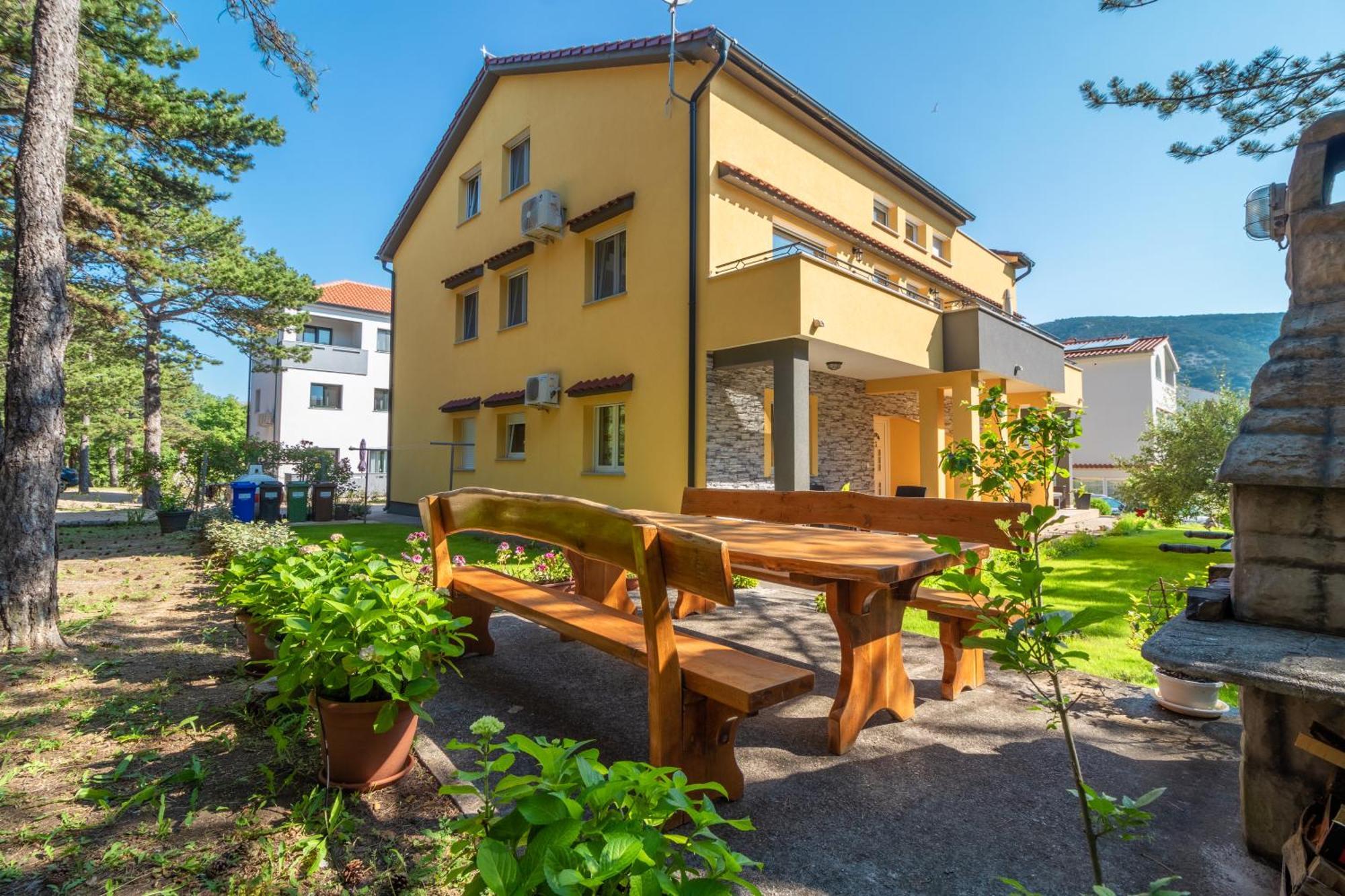 Apartments Gracia บัชกา ภายนอก รูปภาพ