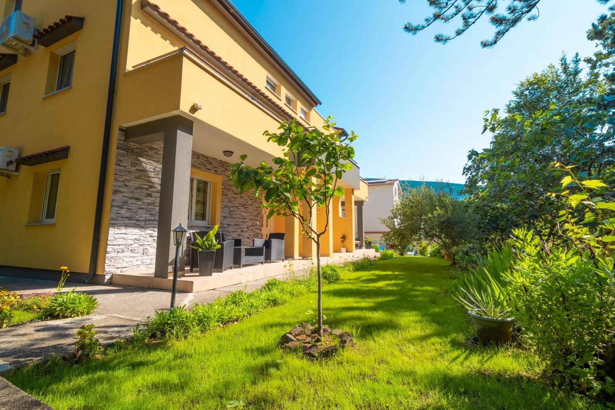 Apartments Gracia บัชกา ภายนอก รูปภาพ